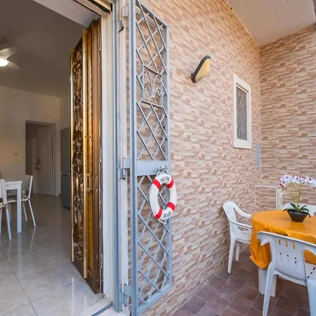 Vakantiehuis Brezza Salentina House Giardino Privato *