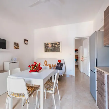 Vakantiehuis Brezza Salentina House Giardino Privato *